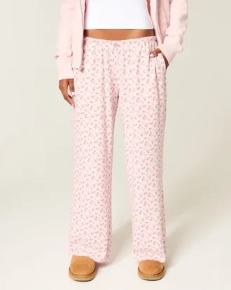 Always Cozy -leveälahkeiset housut