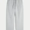 Baggy-malliset verkkarihousut Baggy-malliset verkkarihousut