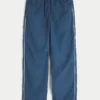 Baggy-malliset verryttelyhousut Baggy-malliset verryttelyhousut