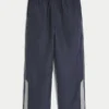 Baggy-malliset verryttelyhousut Baggy-malliset verryttelyhousut