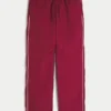 Baggy-malliset verryttelyhousut Baggy-malliset verryttelyhousut