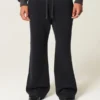 Bootcut-malliset verkkarihousut Bootcut-malliset verkkarihousut