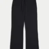 Bootcut-malliset verkkarihousut Bootcut-malliset verkkarihousut