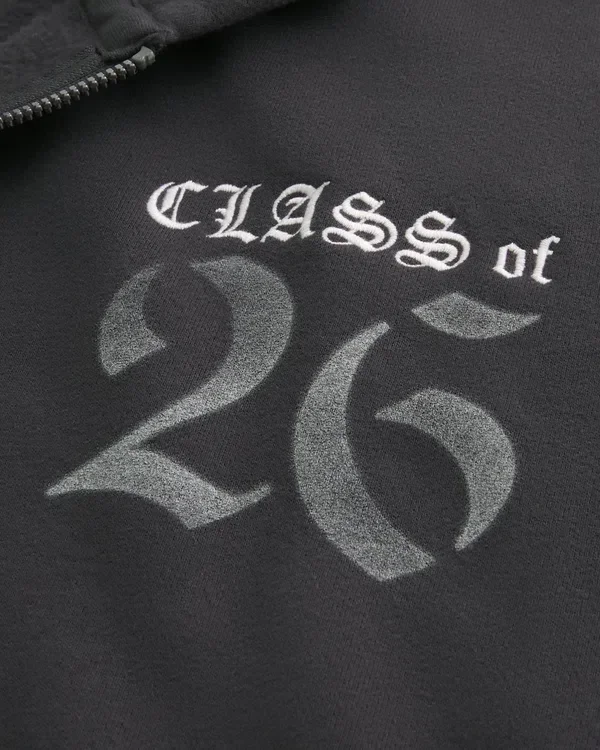 Boxy Class of 26 -grafiikka, vetoketjullinen huppari Boxy Class of 26 -grafiikka, vetoketjullinen huppari