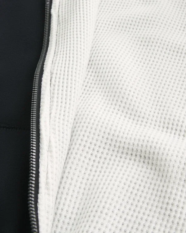 Boxy-mallinen, lämpövuorattu vetoketjullinen huppari Boxy-mallinen, lämpövuorattu vetoketjullinen huppari