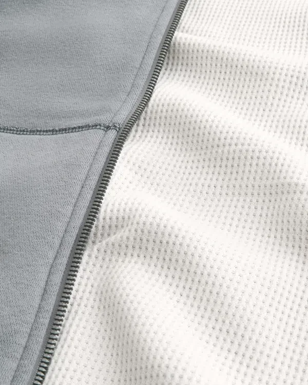 Boxy-mallinen, lämpövuorattu vetoketjullinen huppari Boxy-mallinen, lämpövuorattu vetoketjullinen huppari