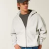 Boxy-mallinen vetoketjullinen huppari Boxy-mallinen vetoketjullinen huppari