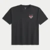 Boxy University of Cincinnati Bearcats -grafiikkapaita Boxy University of Cincinnati Bearcats -grafiikkapaita