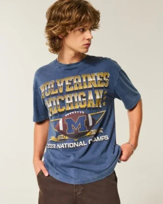 Boxy University of Michigan Wolverines -grafiikkapaita Boxy University of Michigan Wolverines -grafiikkapaita