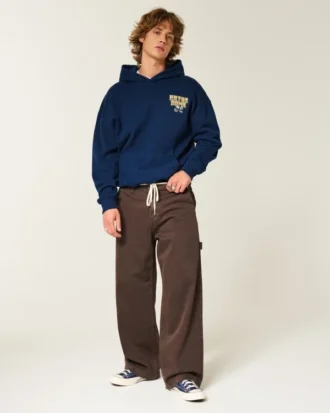 Boxy University of Notre Dame Fighting Irish -grafiikkahuppari Boxy University of Notre Dame Fighting Irish -grafiikkahuppari