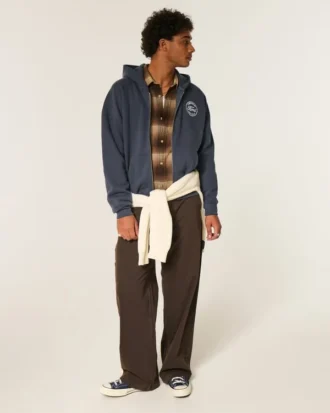 Boxy Zip-Up Ford -grafiikkahuppari