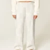 Doe-kuvioiset baggy-verkkarihousut Doe-kuvioiset baggy-verkkarihousut