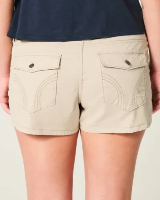 Erittäin matalat khakinväriset twill-minishortsit