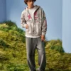 Erittäin väljät verkkarihousut Erittäin väljät verkkarihousut