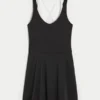Gilly Hicks Active Boost -kerrostettu mekko Gilly Hicks Active Boost -kerrostettu mekko