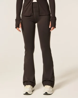 Gilly Hicks Active Recharge Bootcut -leggingsit