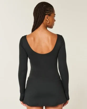 Gilly Hicks Active Recharge Cinch Sweetheart -toppi