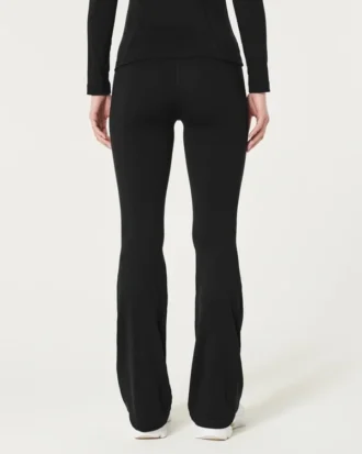 Gilly Hicks Active Recharge Flare -leggingsit