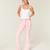 Gilly Hicks Active Recharge -vyötärönauhalla varustetut bootcut-leggingsit Gilly Hicks Active Recharge -vyötärönauhalla varustetut bootcut-leggingsit
