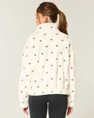 Gilly Hicks Brodeerattu Sherpa-vetoketjullinen collegepaita