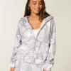 Helpoin vetoketjullinen camo-huppari Helpoin vetoketjullinen camo-huppari