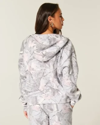 Helpoin vetoketjullinen camo-huppari