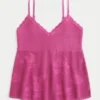 Helppo neulatyylinen halterneck-babydoll-toppi Helppo neulatyylinen halterneck-babydoll-toppi