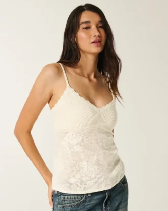Helppo neulatyylinen halterneck-babydoll-toppi