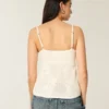 Helppo neulatyylinen halterneck-babydoll-toppi Helppo neulatyylinen halterneck-babydoll-toppi