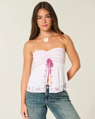 Helppo olkaimeton brodeerattu babydoll-toppi