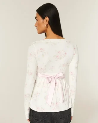 Helppo pitkähihainen babydoll-paita, jossa on kietaisumalli edessä Helppo pitkähihainen babydoll-paita, jossa on kietaisumalli edessä