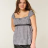 Helppo satiininen babydoll-toppi Helppo satiininen babydoll-toppi