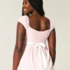 Helppo satiininen babydoll-toppi Helppo satiininen babydoll-toppi