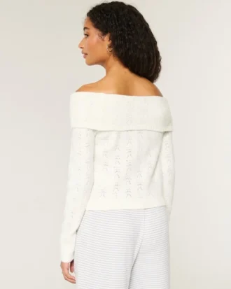 Hollister Comfy Cloud Stitchy Off-the-Shoulder -villapaita Hollister Comfy Cloud Stitchy Off-the-Shoulder -villapaita