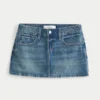 Keskikokoinen pesu Brodeerattu denim-minihame Keskikokoinen pesu Brodeerattu denim-minihame