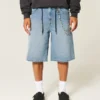 Keskipesty superbaggy-farkkushortsit Keskipesty superbaggy-farkkushortsit