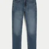 Keskipesty urheilullinen skinny-farkku Keskipesty urheilullinen skinny-farkku