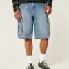 Keskipitkät, erittäin väljät denim-cargoshortsit Keskipitkät, erittäin väljät denim-cargoshortsit