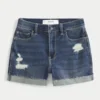 Korkeavyötäröiset, repeytyneet tummat denim-shortit Korkeavyötäröiset, repeytyneet tummat denim-shortit