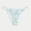 Krochet-tyylinen reunus, kaksinkertaiset olkaimet, rohkea bikinialushousu
