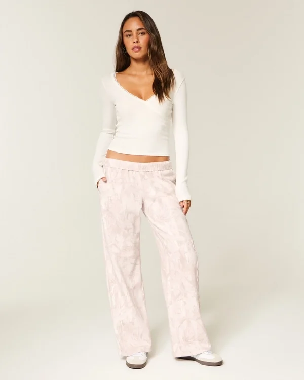 Logo-grafiikka Pink Camo Wide-Leg Sweatpants Logo-grafiikka Pink Camo Wide-Leg Sweatpants