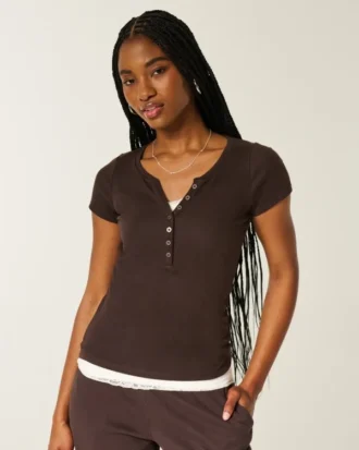 lyhythihainen Y2K-henley
