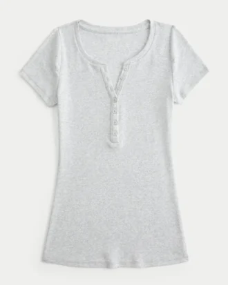lyhythihainen Y2K-henley