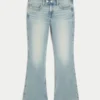 Matala vyötärö, keskipitkä pesu, brodeeratut perhoset, bootcut-farkut