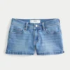 Matala vyötärö, keskipitkä pesu, denim-shortit Matala vyötärö, keskipitkä pesu, denim-shortit