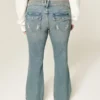 Matala vyötärö, perhoskoristeet, keskipestävä bootcut-farkku