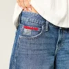 Matala vyötärö, tumma pesu, amerikkalaisen lipun grafiikka, baggy-malliset jort Matala vyötärö, tumma pesu, amerikkalaisen lipun grafiikka, baggy-malliset jort