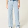 Matala vyötärö, vaalea pesu, löysät farkut