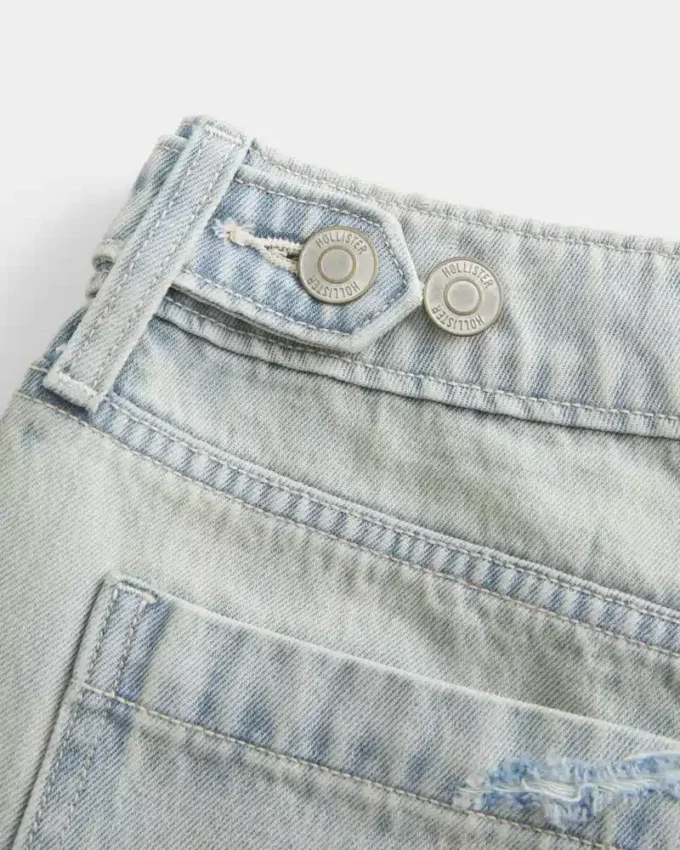 Matala vyötärö, vaalea pesu, säädettävä vyötärönauha, baggy-malliset farkut Matala vyötärö, vaalea pesu, säädettävä vyötärönauha, baggy-malliset farkut