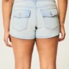 Matala vyötärö, vaaleat denim-shortit Matala vyötärö, vaaleat denim-shortit